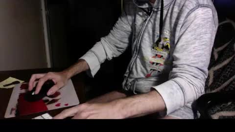 Snapshot of kissofbanned1983 chatting on October 8, 2025, 10:13 am kissofbanned1983 online show from October 8, 2025, 10:13 am