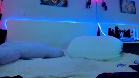 Snapshot of kit_fkn_kat chatting on December 2, 2024, 6:21 pm kat online show from December 2, 2024, 6:21 pm