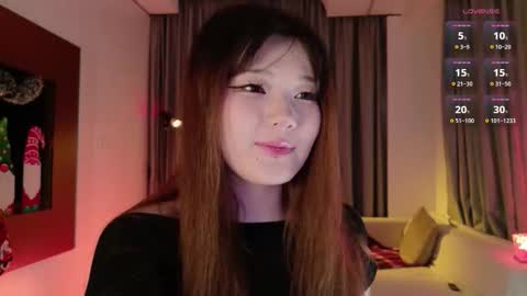 Aya   online show from December 15, 2025, 6:12 pm