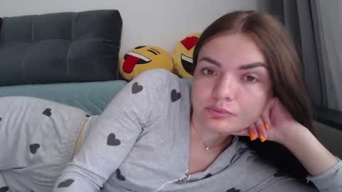 Snapshot of kitcatheaven4u chatting on July 19, 2026, 8:51 am Im Amaia Everyone Merry Christmas online show from July 19, 2026, 8:51 am