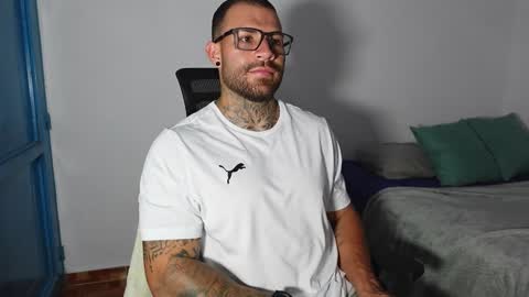 kite__ online show from February 6, 2025, 12:54 am