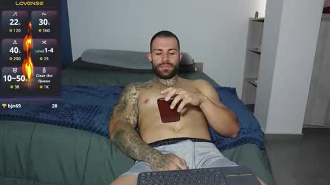 kite__ online show from October 21, 2025, 8:42 pm