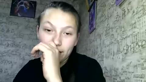 kiti_kitiss online show from February 22, 2025, 7:03 pm