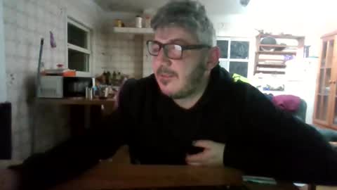 kitoss_40 online show from February 28, 2026, 7:37 pm