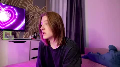 Tanesha online show from April 19, 2026, 2:05 pm
