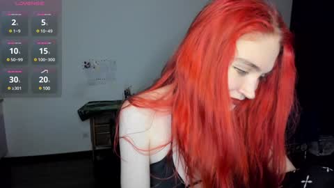 Kitsune online show from December 20, 2024, 7:39 pm