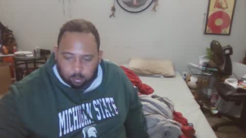 Kitten and rebellious online show from February 10, 2025, 4:58 pm