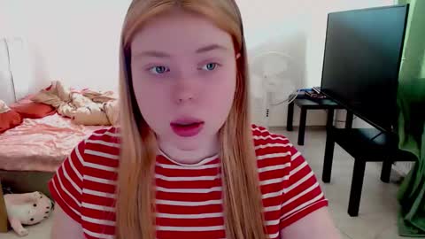 Snapshot of kitten_jenny01 chatting on February 6, 2026, 11:13 am Jennyblonde and Emmabrunette online show from February 6, 2026, 11:13 am