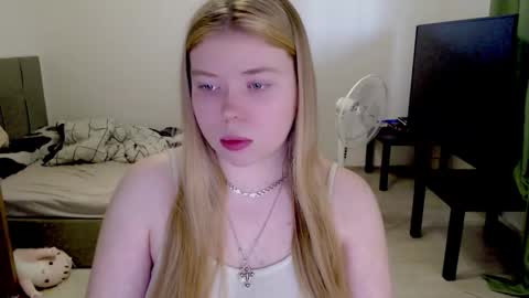 Snapshot of kitten_jenny01 chatting on March 2, 2026, 12:23 pm Jennyblonde and Emmabrunette online show from March 2, 2026, 12:23 pm