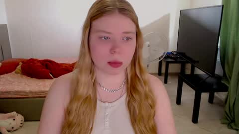 Snapshot of kitten_jenny01 chatting on May 13, 2026, 12:46 pm Jennyblonde and Emmabrunette online show from May 13, 2026, 12:46 pm