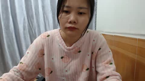 kitti_baby2x online show from November 14, 2025, 1:37 am
