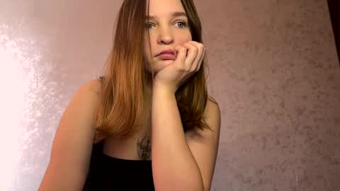 kitty_4you online show from March 1, 2025, 8:23 am