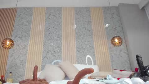 kitty__diamond_ online show from February 9, 2025, 5:29 am