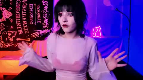 kitty_bang online show from February 14, 2025, 8:52 am