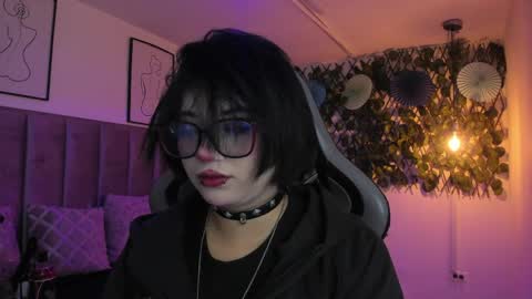 Snapshot of kitty_gang chatting on June 6, 2026, 1:32 am Camila online show from June 6, 2026, 1:32 am