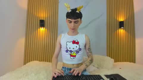 Snapshot of kitty_gill chatting on December 21, 2024, 11:33 am kitty_gill online show from December 21, 2024, 11:33 am