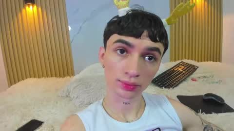 Snapshot of kitty_gill chatting on December 21, 2024, 2:37 pm kitty_gill online show from December 21, 2024, 2:37 pm