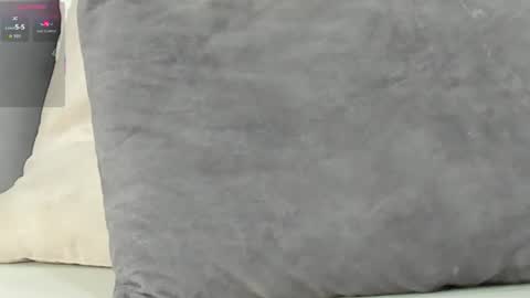 Katy online show from December 15, 2025, 2:38 am