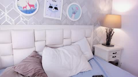 Snapshot of kitty_iris_ chatting on May 11, 2026, 4:04 pm kitty iris online show from May 11, 2026, 4:04 pm