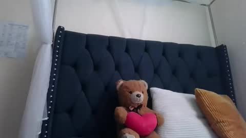 kitty_kerry online show from January 12, 2026, 11:59 am