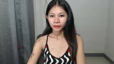 kitty_pie69 online show from April 3, 2026, 9:51 am