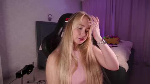 Kelsi and Ricky online show from December 16, 2025, 9:47 am