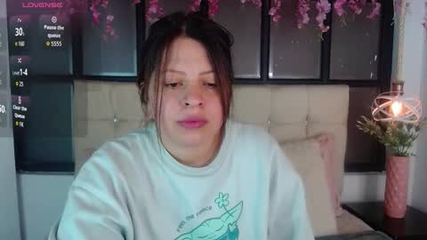 K I T T Y   online show from November 17, 2025, 7:52 pm