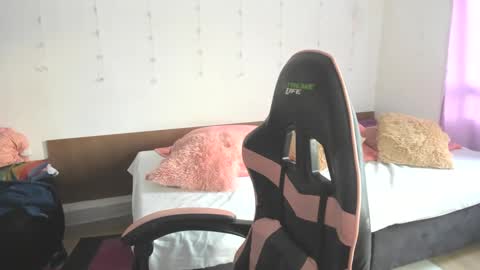 violet online show from February 4, 2025, 10:45 pm