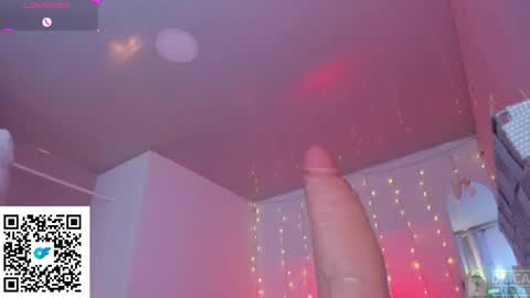 Snapshot of kittygrey chatting on May 20, 2026, 2:12 pm Samantha Grey online show from May 20, 2026, 2:12 pm