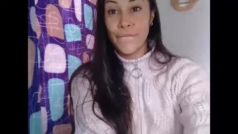 kittyholeshot87 online show from January 14, 2026, 4:34 pm