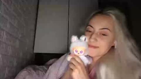 Denise online show from May 4, 2026, 7:43 pm