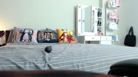 Isabel online show from December 6, 2024, 5:53 am