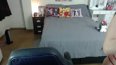 Isabel online show from September 16, 2025, 1:17 am