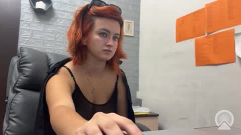 kittymeou online show from September 30, 2025, 3:17 pm