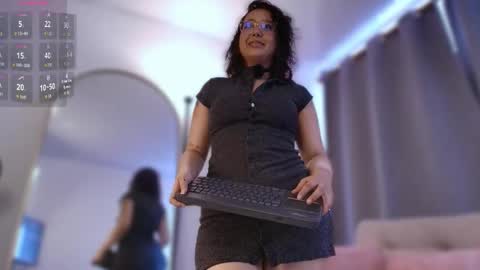 Sophie online show from May 17, 2026, 8:27 pm