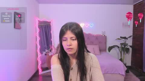 Snapshot of kittystart_tay chatting on January 3, 2025, 7:07 pm Kitty online show from January 3, 2025, 7:07 pm