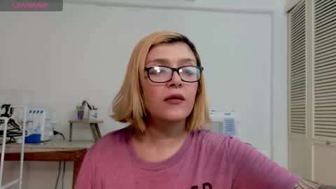 Snapshot of kittytrixy97 chatting on May 27, 2026, 9:45 pm Kitty Trixy online show from May 27, 2026, 9:45 pm