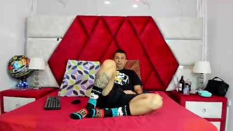Snapshot of kity_spiderr chatting on August 1, 2026, 12:15 pm Luisa y Jairo online show from August 1, 2026, 12:15 pm