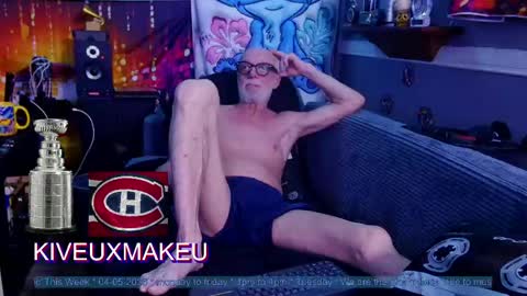 Snapshot of kiveuxmakeu chatting on May 5, 2026, 4:53 am kiveuxmakeu online show from May 5, 2026, 4:53 am