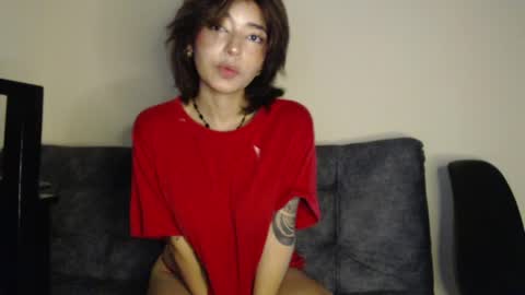 kiyu online show from April 19, 2026, 3:50 am