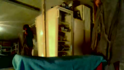 Snapshot of klee6666 chatting on September 30, 2025, 9:47 am klee6666 online show from September 30, 2025, 9:47 am