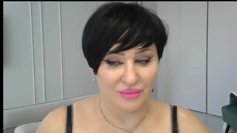 kleo901854860422 online show from April 23, 2026, 2:41 pm
