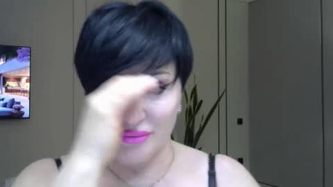 kleo901854860422 online show from May 10, 2026, 8:03 pm