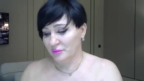 kleo901854860422 online show from May 19, 2026, 10:16 pm