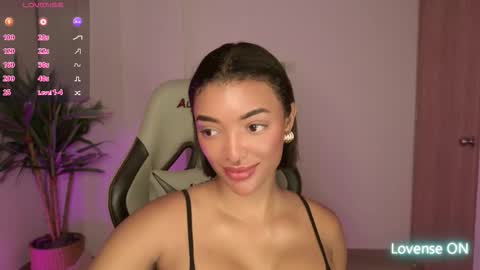 Christina online show from December 23, 2025, 1:58 am