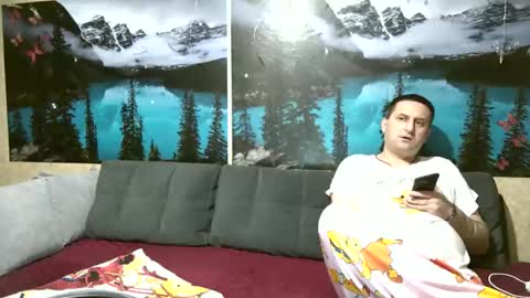 Kleosnow online show from April 1, 2026, 4:04 pm