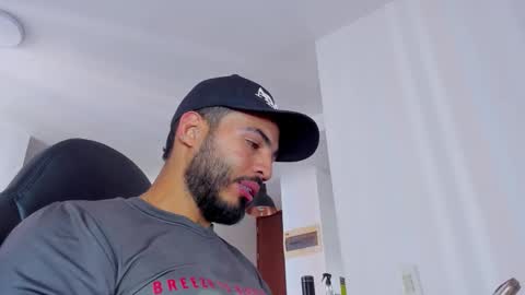 klinsmannwalton online show from November 5, 2025, 7:25 pm