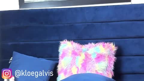 KLOE online show from October 7, 2025, 1:58 am