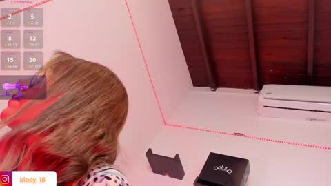 Snapshot of kloey_hoot chatting on January 4, 2025, 12:16 am Kloey online show from January 4, 2025, 12:16 am