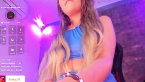 Snapshot of kloey_hoot chatting on October 11, 2025, 4:44 am Kloey online show from October 11, 2025, 4:44 am